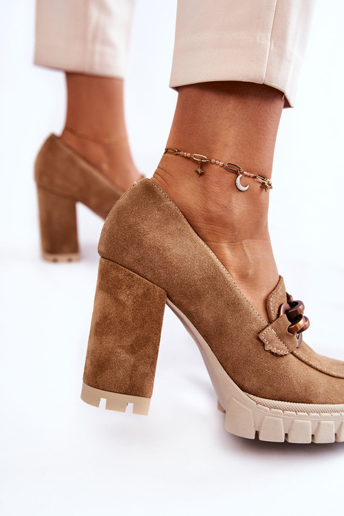 Leather Pumps On The Platform And A Bar Lewski Shoes 3197 Beige