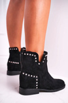 Women’s Boots On Flat Heel Black Autumn Vibes