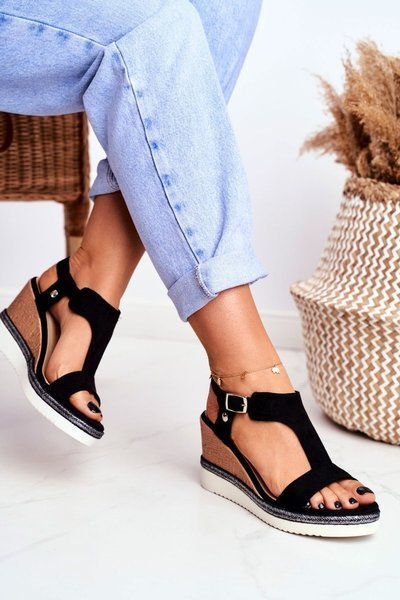 Women's Sandals On Wedge Black Rosa