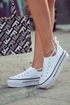 Women's Sneakers On A Massive Platform White Farona
