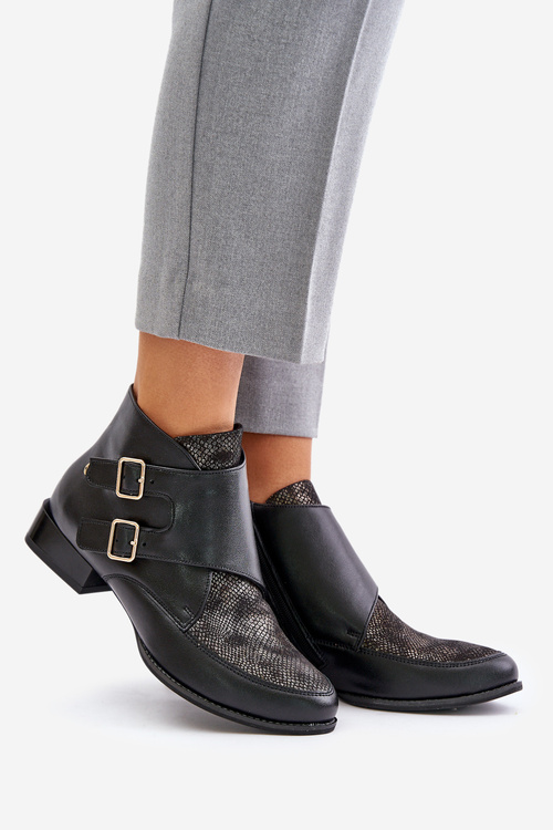 Leather Ankle Boots With Low Heel And Buckles Maciejka 06696-01 Black