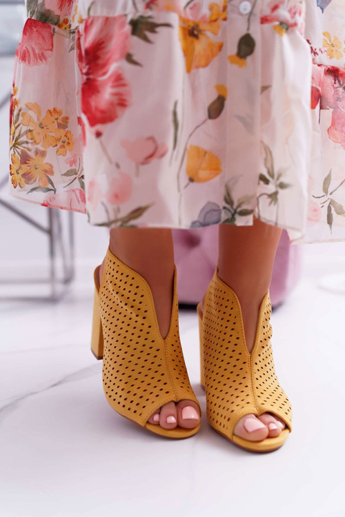 Women's Peep Toe Sandals Yellow Nevienna