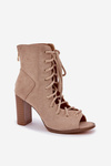 Heeled sandals with shaft and lacing beige Ivelseki