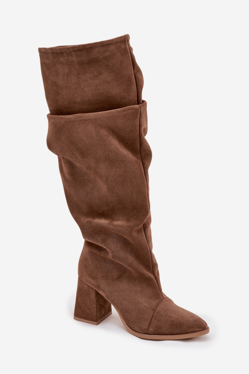 Wrinkled boots made of natural suede on a heel insulated Zazoo 4228 light brown