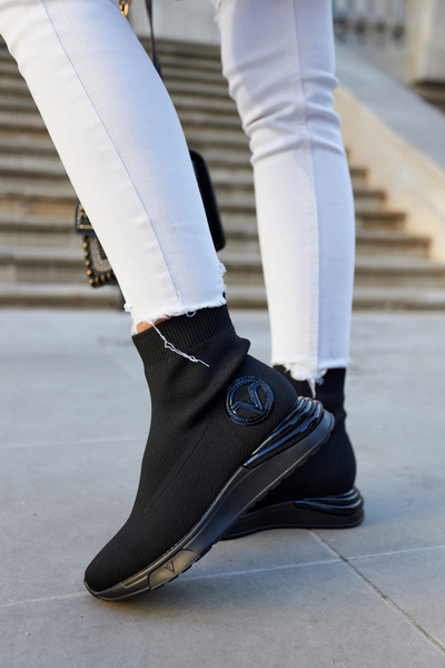 Buty Sportowe Damskie Wysoka Skarpeta Czarne Runaway