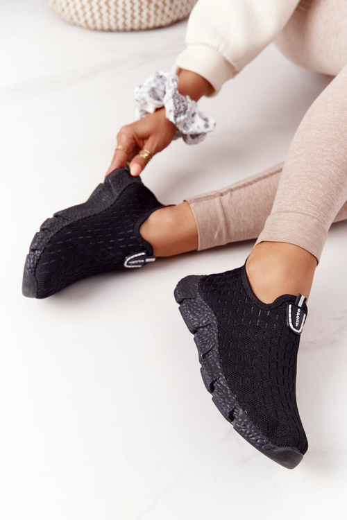 Women's Slip-on Sneakers Black Marathon