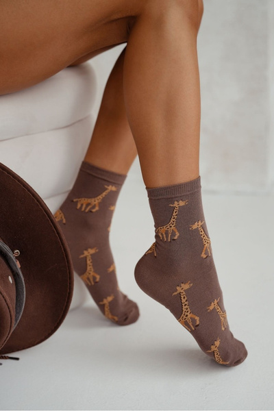 Women's Socks with Giraffes Brown