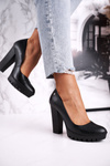 Women's Pumps On A Block Heel Maciejka 02629-01 Black 