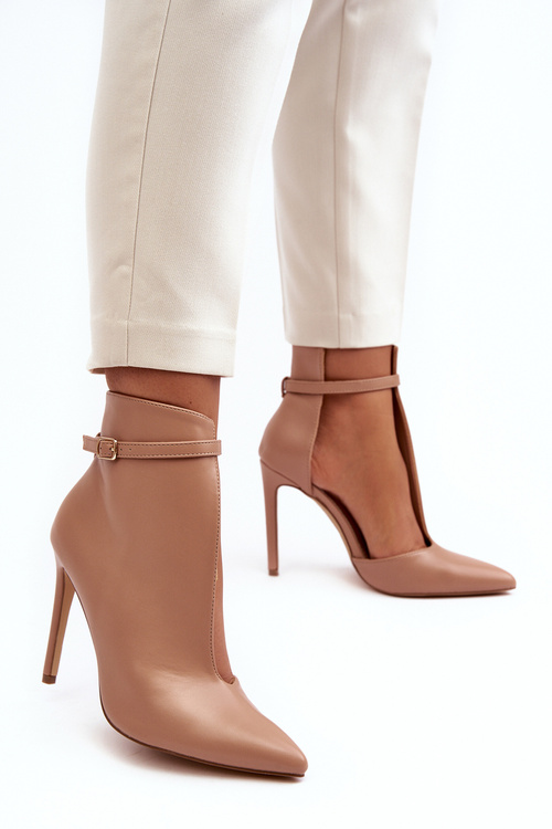Women's Leather Heels on Stiletto Beige Amalundi