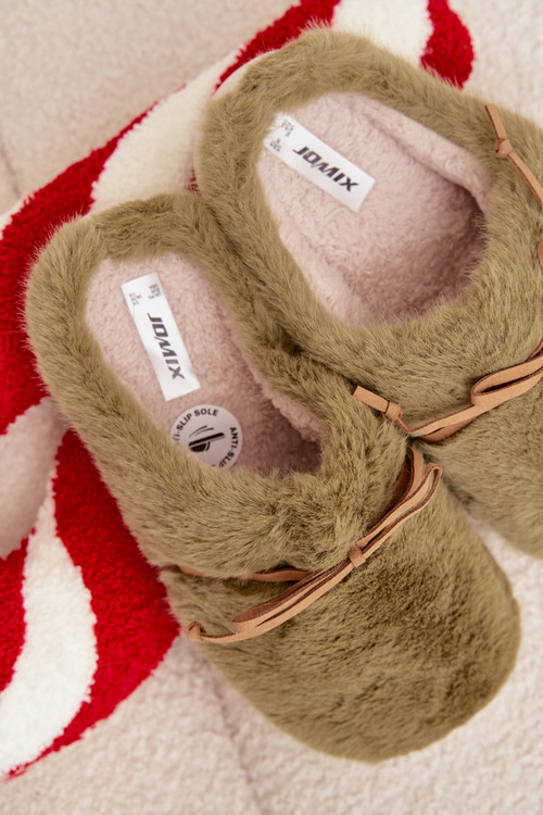 Furry slippers with bow green Minella