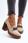 Pumps on a chunky heel with beige Oradna decoration