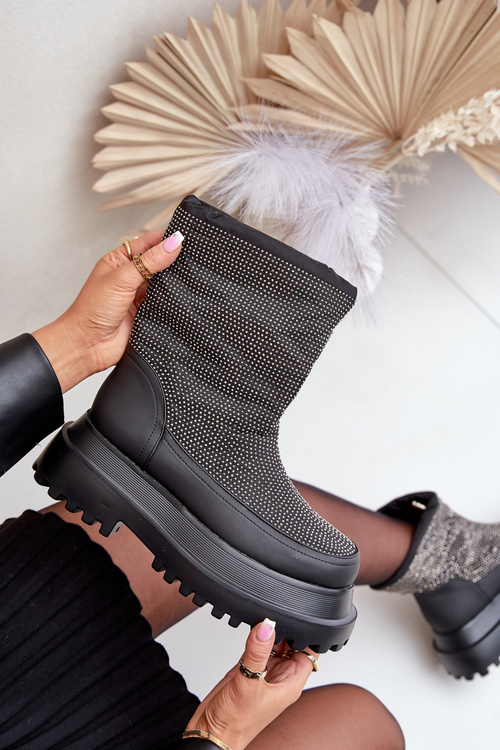Embellished Snow Boots On Platform And Flat Heel Black Avivina