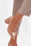 Patent leather pumps on heel with decoration Nude Isoline