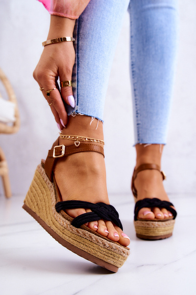 Fashionable Wedge Sandals Black Roseville