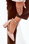 Patented pumps with pointed toes on a heel beige Nossabel