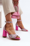 Sandały W Kwiaty Na Słupku Fuksja Vitamella GG-127