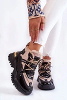 Black || Beige