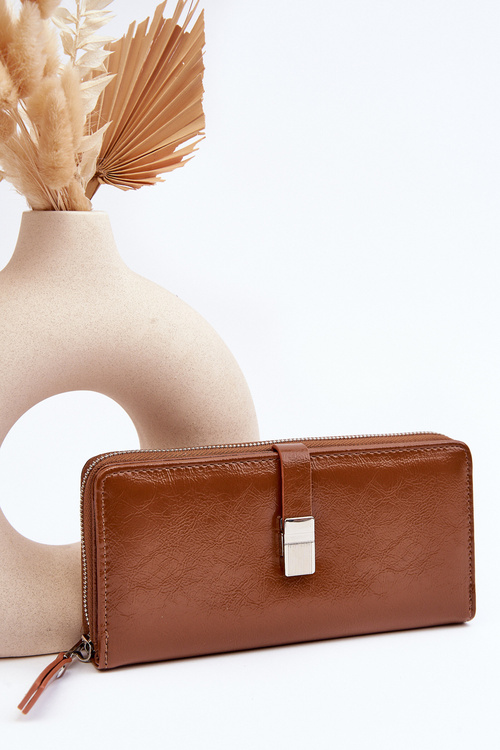 Women's Lacquered Wallet with Magnetic Closure Brown Nereva Bielia