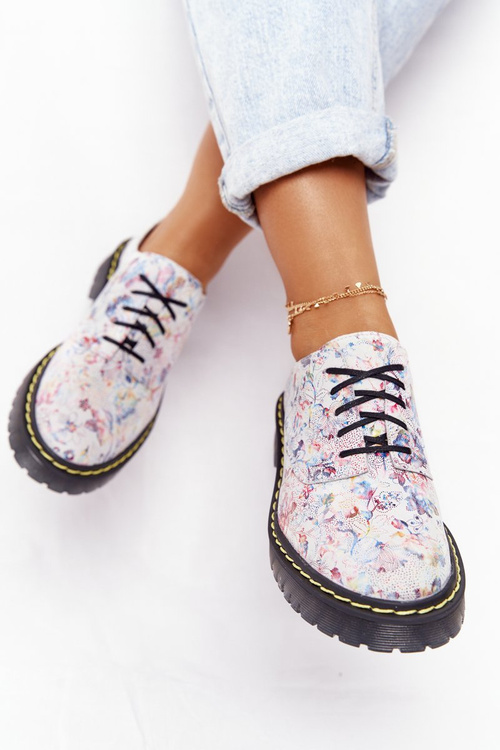 Women's Leather Brogues Oxfords Maciejka 04087-38 White With Flowers