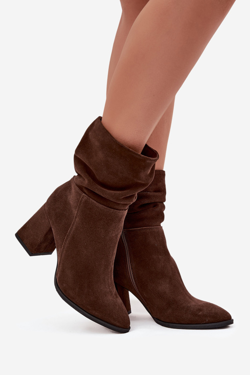 Ankle boots made of genuine suede lined on heel with ruffle Zazoo 4216 Chocolate