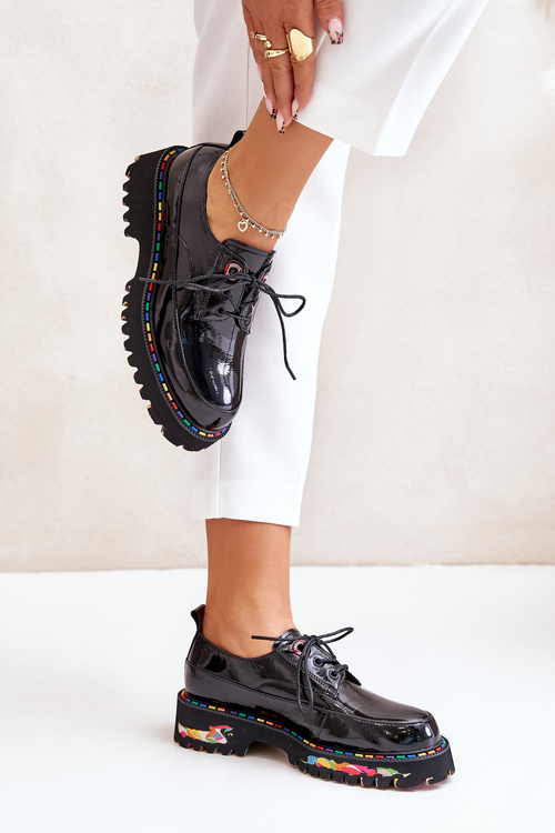 Półbuty Damskie Lakierowane Sznurowane Artiker 55C0497 Czarne