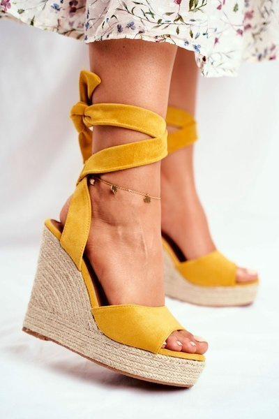 Women's Sandals On Wedge Laced Yellow Belleza