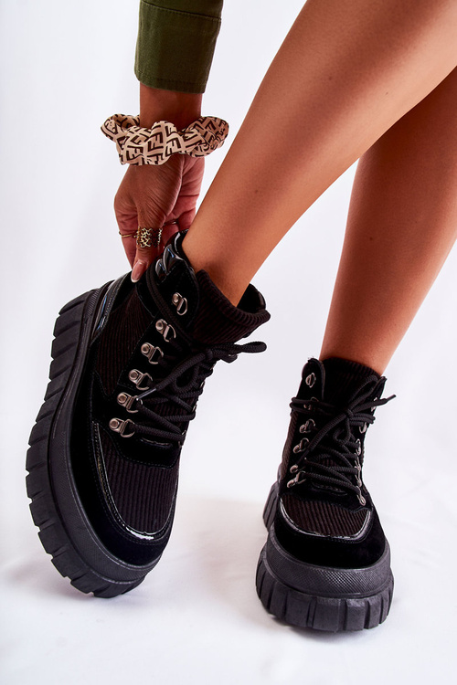 Fashionable Women's Boots On The Platform Black Magnific