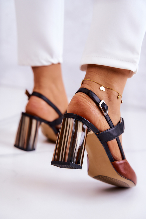 Fashionable leather pumps Maciejka 05498-29 Brown and Black