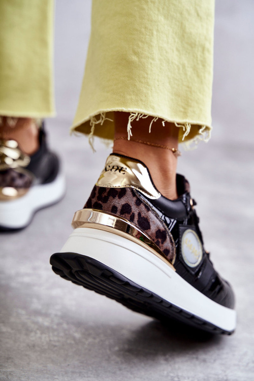 Buty Sportowe Damskie Koturn Czarne GOE KK2N4085