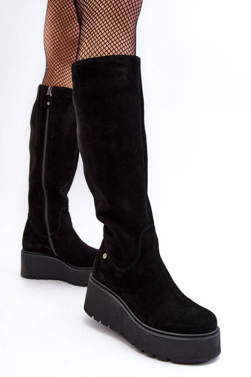 Women's Suede Boots on a Wedge Maciejka 05767-01 Black