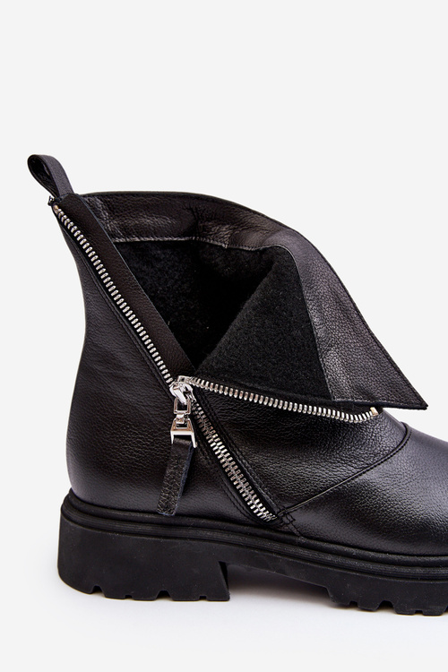 Women's Leather Ankle Boots with Flat Heel Laura Messi 2620/975 Black