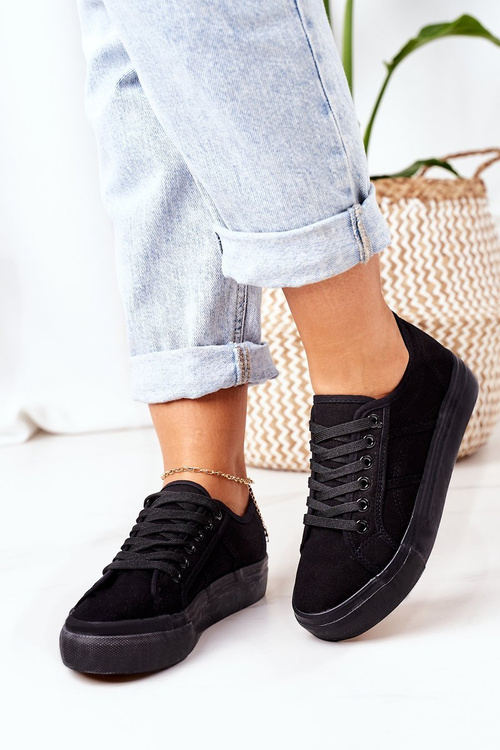 Women's Sneakers On A Platform Black Skateboard