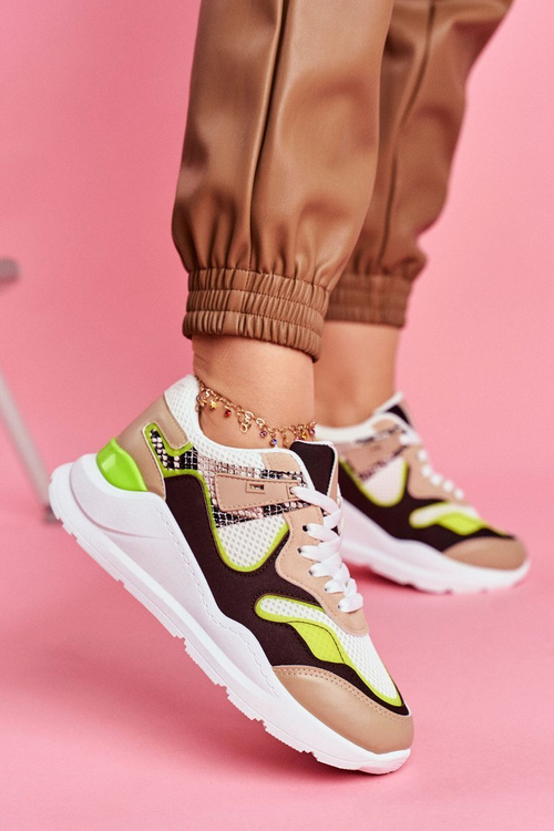 Women’s Sport Shoes Sneakers White Freak