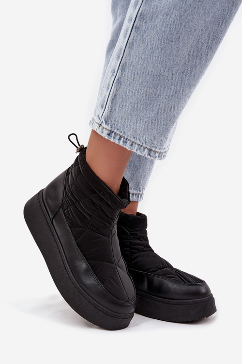 Women's Snow Boots on Platform Lined with Fur Black Tahlira