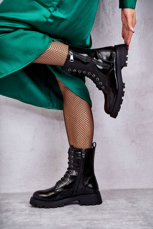 Leather Boots On Flat Heel Black Estela