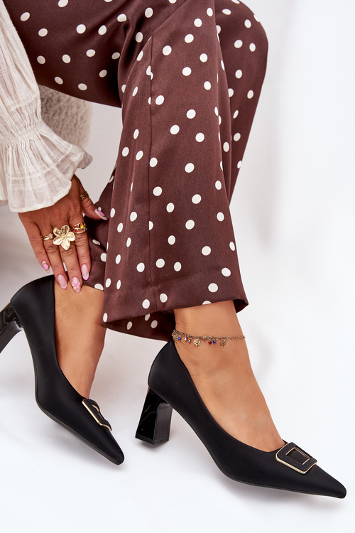 Heels with decorative buckle black Seriva