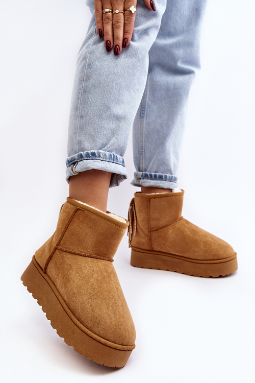 Women's snow boots on a chunky platform with tassels Camel Lirico