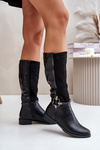 Insulated boots on a flat heel with a decorative buckle black Leatharia