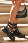Lacquered Women's Boots with Straps and Silver Clamps Black Helisse