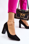 Suede Pumps On A Fashionable Heel Black Estellia