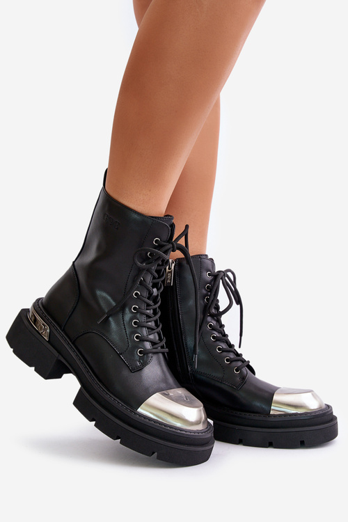 Insulated Women's Boots Made of Natural Leather Black Goe OO2N4119