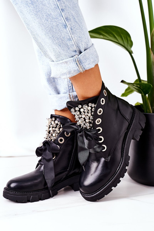 Insulated Boots With Metal Pearls Black Perla