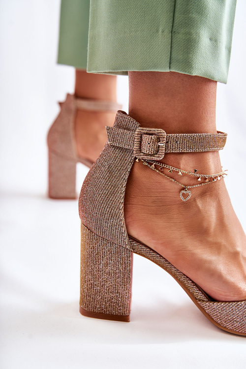 Shiny Pumps On A Bar Dark gold Amira