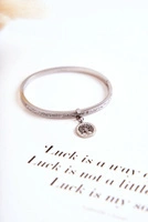 Odcienie szarości i srebra