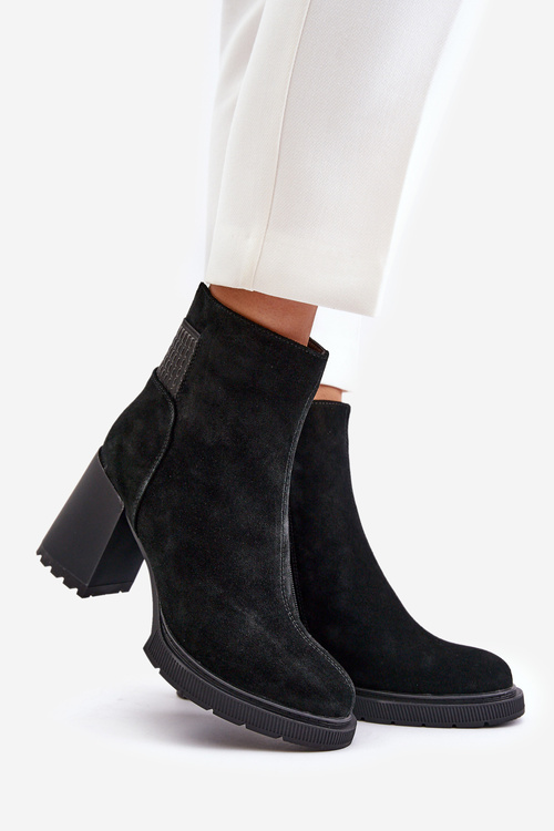 Suede Ankle Boots On Heel Insulated D&A CR42-106 Black