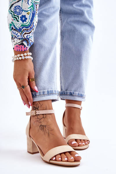 Low Heel Suede Sandals Beige Quincy