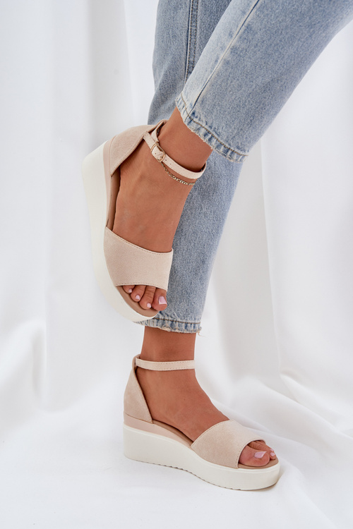 Lightweight Platform Sandals With Delicate Wedge Light Beige Gillifia