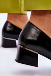 Fashionable Lacquered Pumps With A Decorative Bow Black Shira