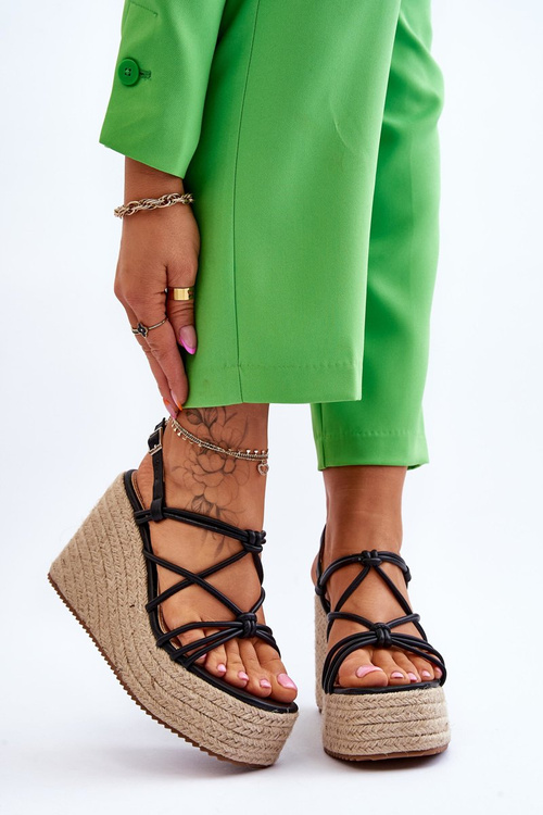 Fashionable Wedge Sandals With Braid Black Nessia 