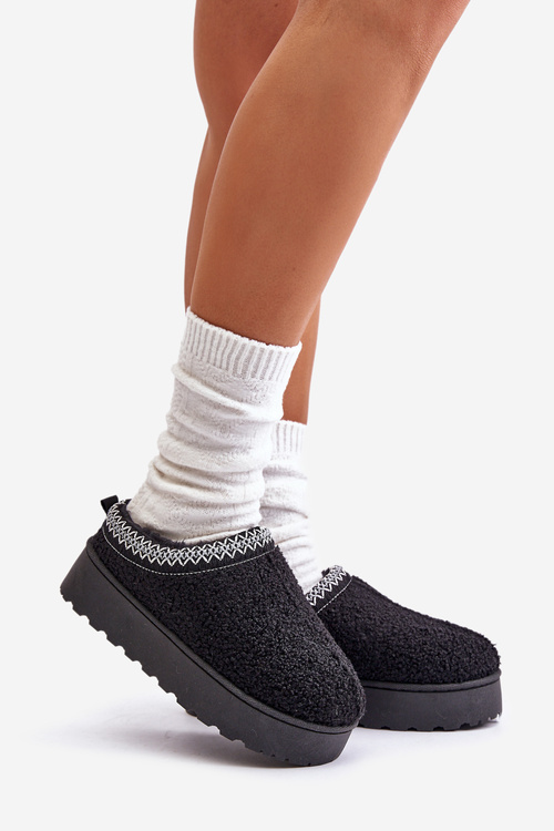 Women's Snow Boots On Platform With Embroidery Black Tirissa
